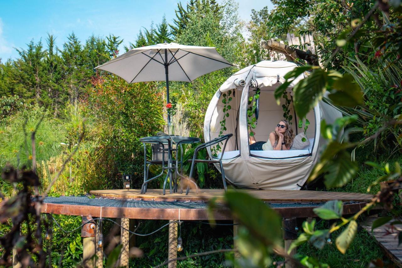 Levit Glamping - Hotel Guatape Penol (Adults Only) ภายนอก รูปภาพ
