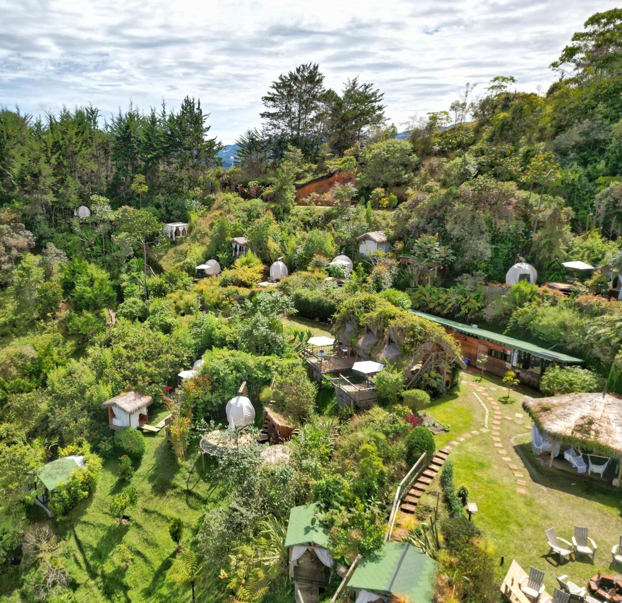 Levit Glamping - Hotel Guatape Penol (Adults Only) ภายนอก รูปภาพ