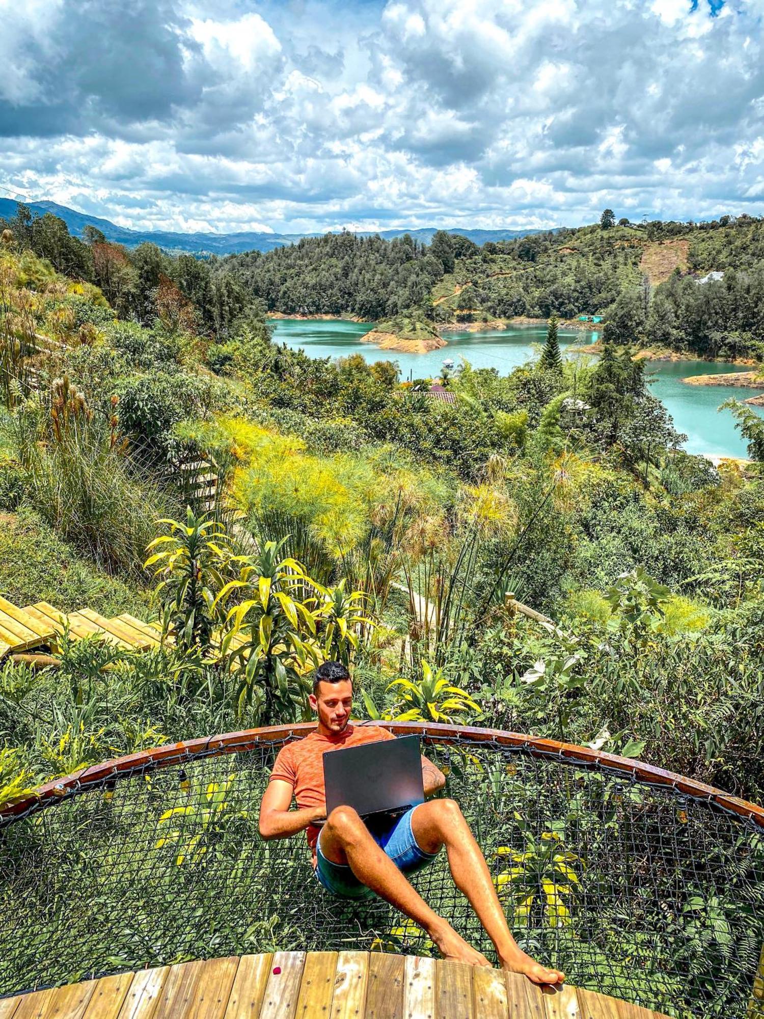 Levit Glamping - Hotel Guatape Penol (Adults Only) ภายนอก รูปภาพ