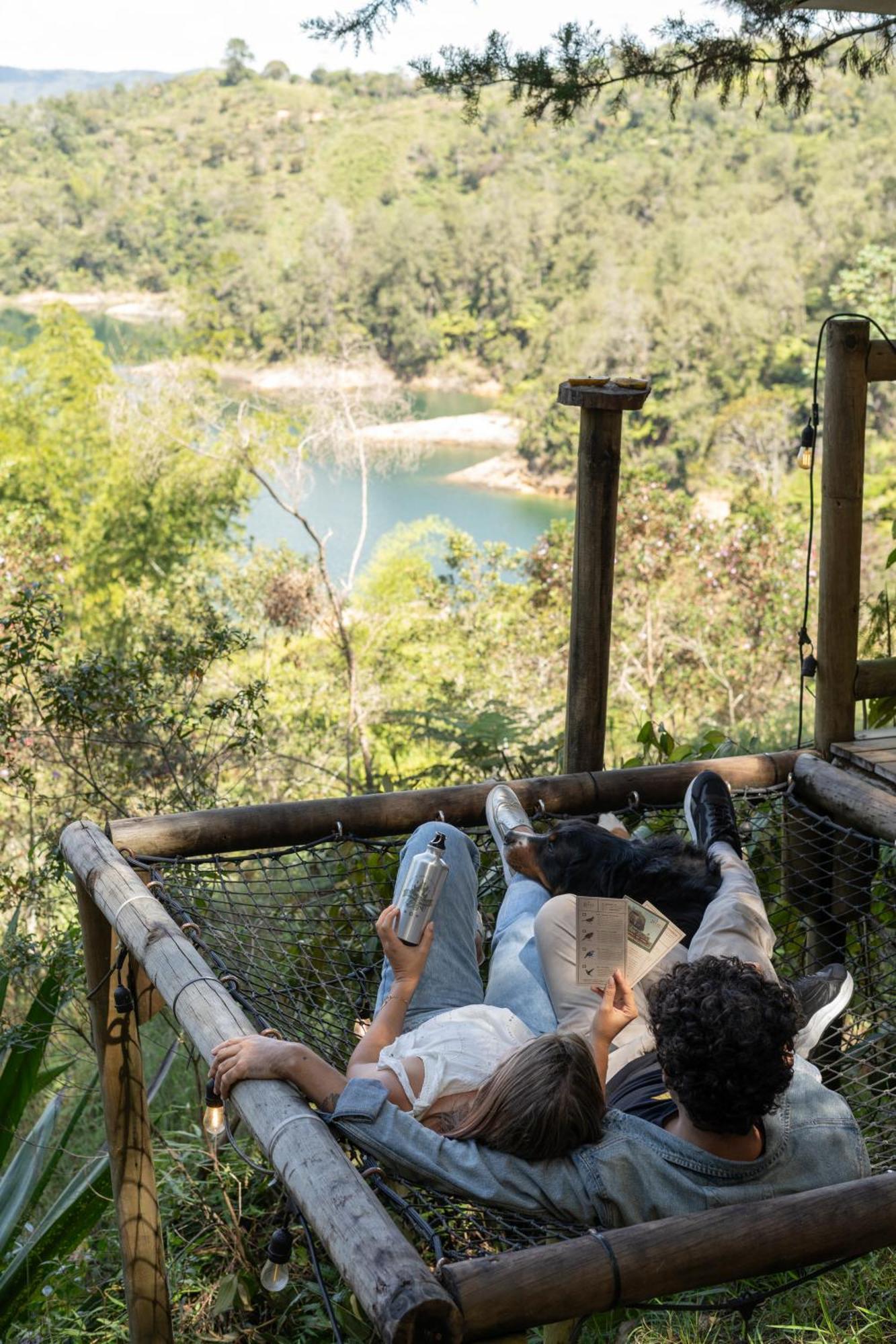 Levit Glamping - Hotel Guatape Penol (Adults Only) ภายนอก รูปภาพ