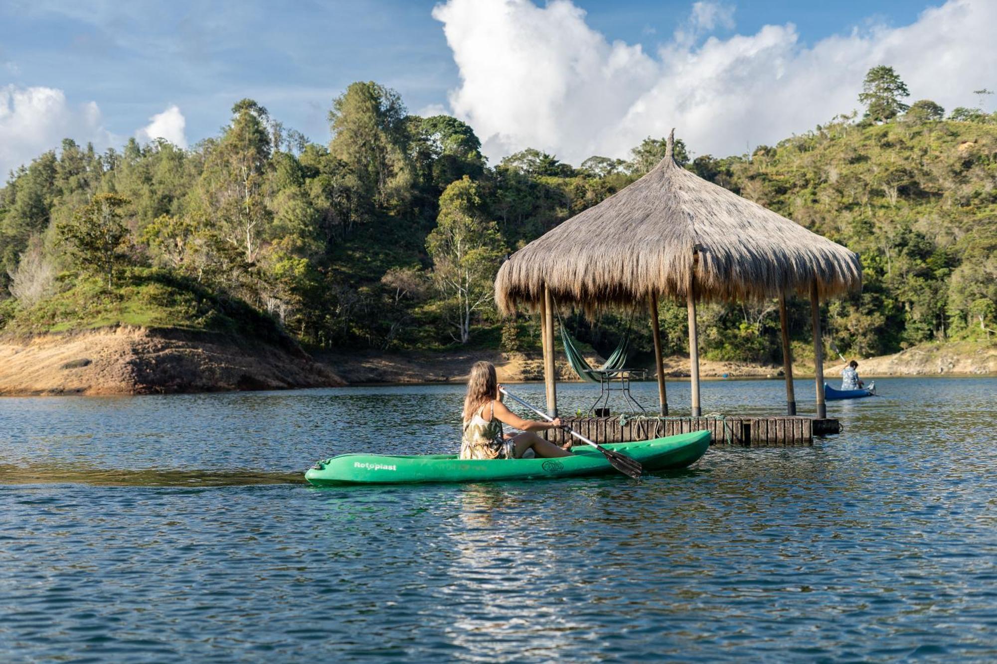 Levit Glamping - Hotel Guatape Penol (Adults Only) ภายนอก รูปภาพ